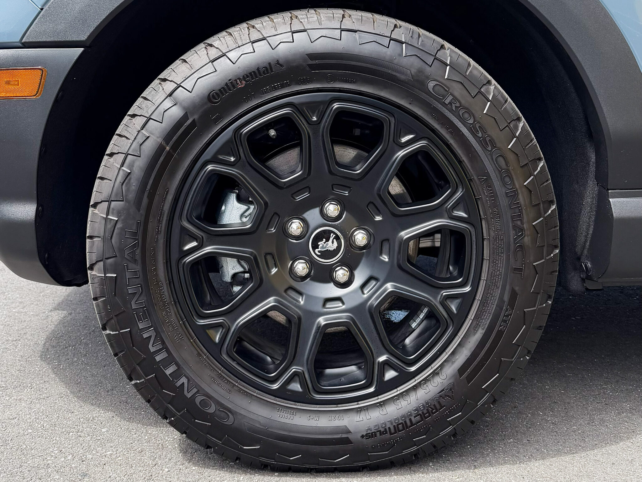 2025 フォード ブロンコスポーツ バッドランズ4×4 17インチ マットブラックペイント・ホイール画像