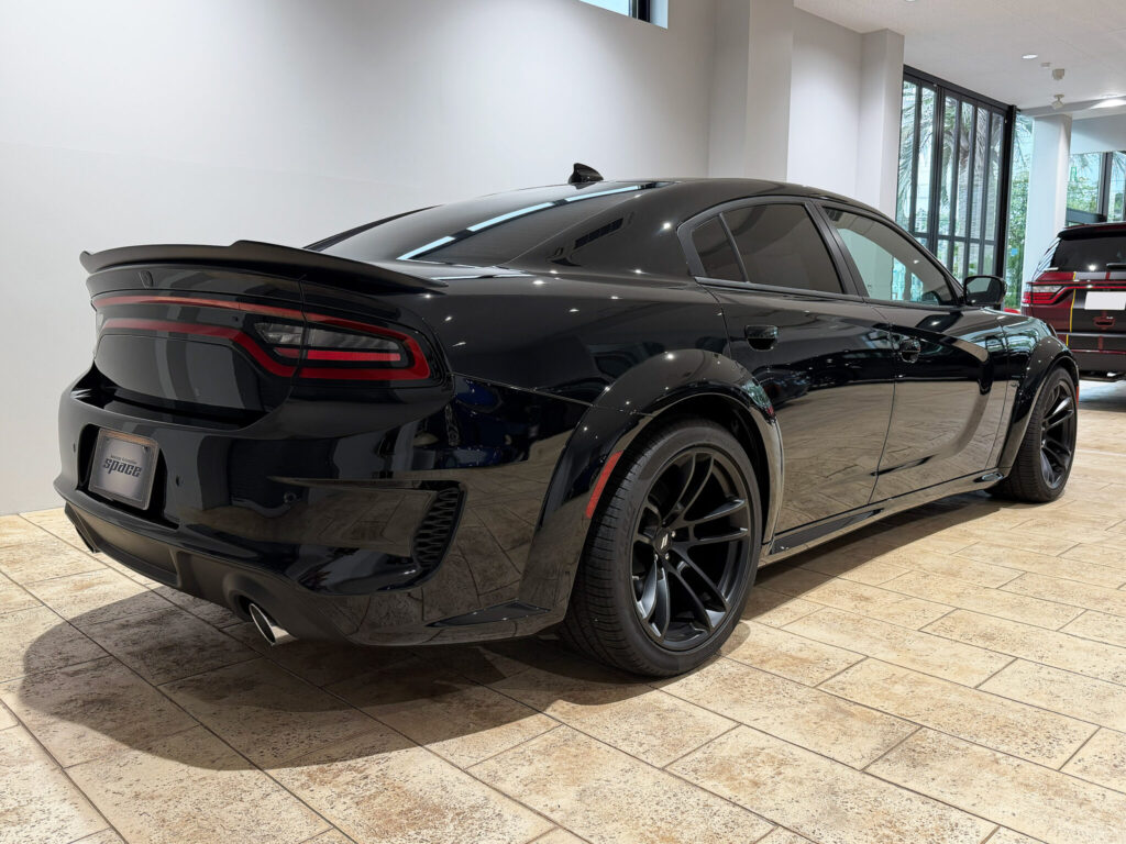 ダッジ チャージャー R/T スキャットパックの中古車のリア画像 アメ車の新車/中古車販売SPACE automobile