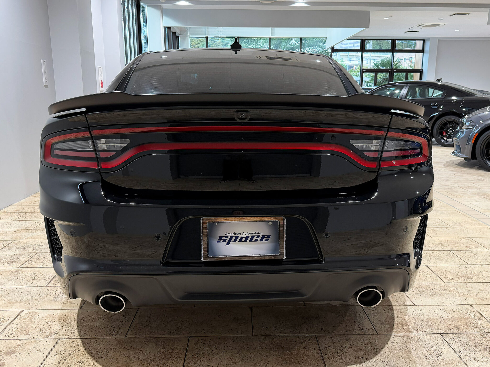 ダッジ チャージャー R/T スキャットパックの中古車のリア画像 アメ車の新車/中古車販売SPACE automobile